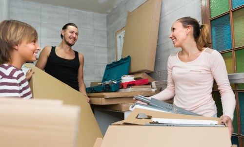 Professional movers handling a residential relocation near Bloomsbury streets